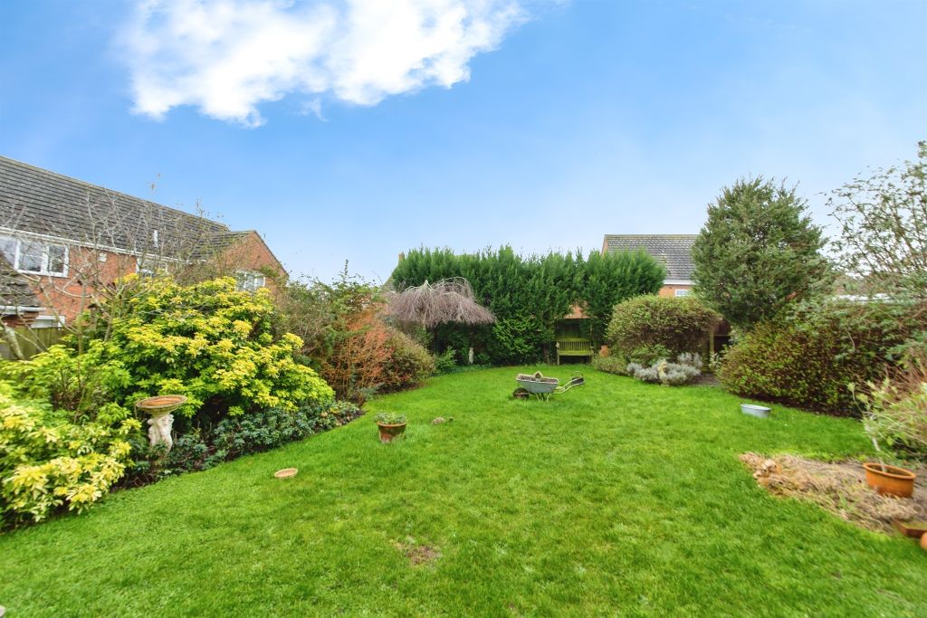 Property photo 2 of 17