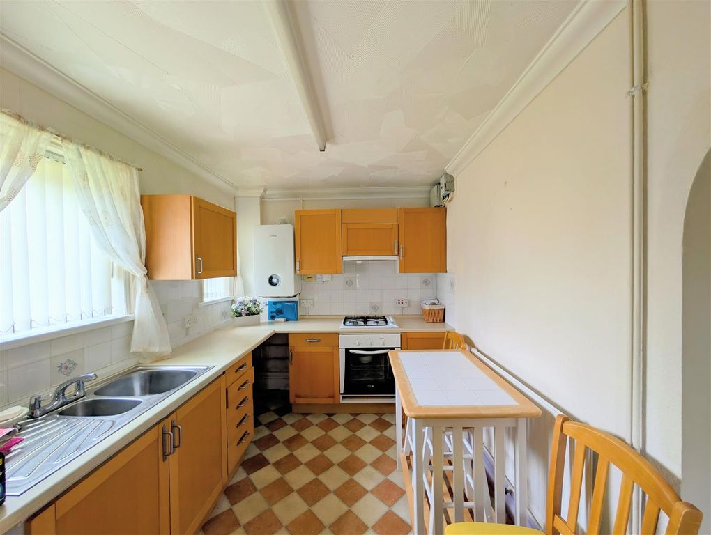 Property photo 3 of 15