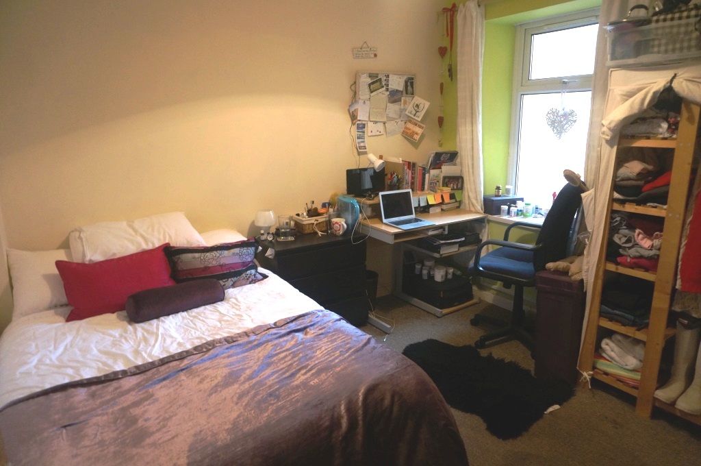 Property photo 3 of 6