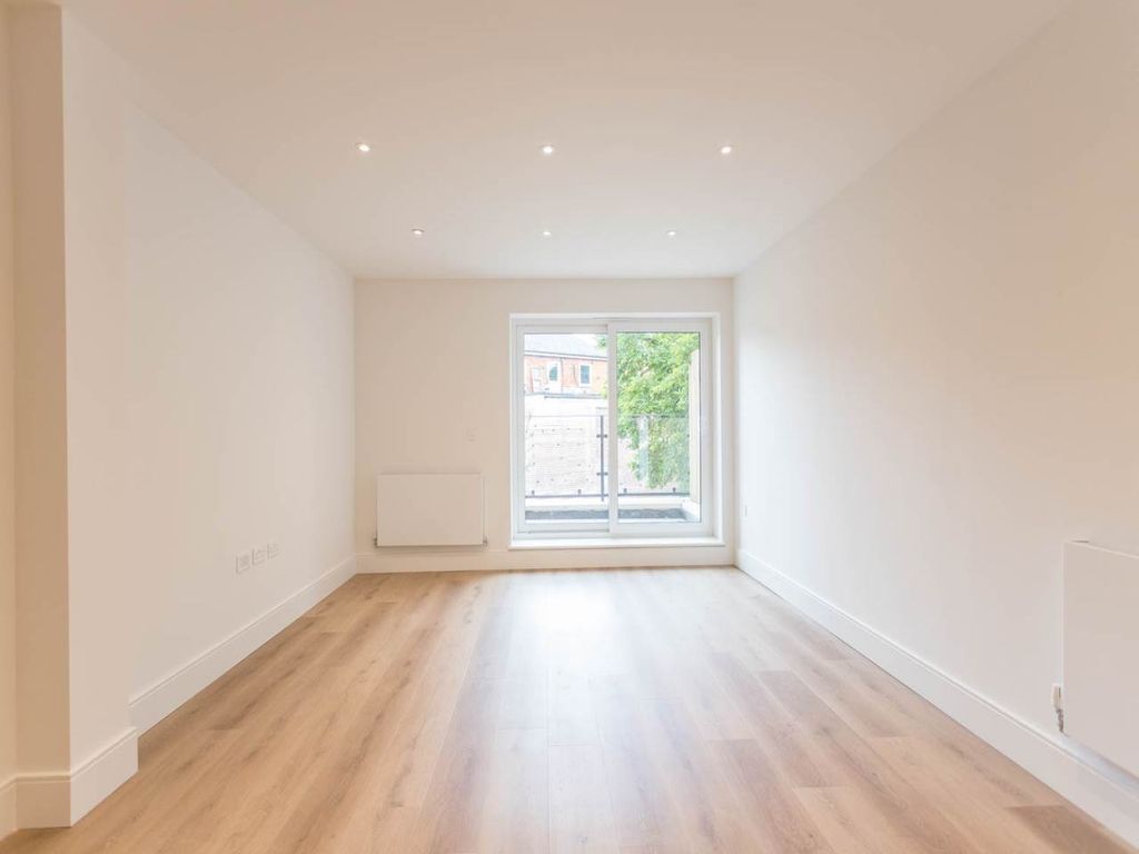 Property photo 1 of 13 Img_0969