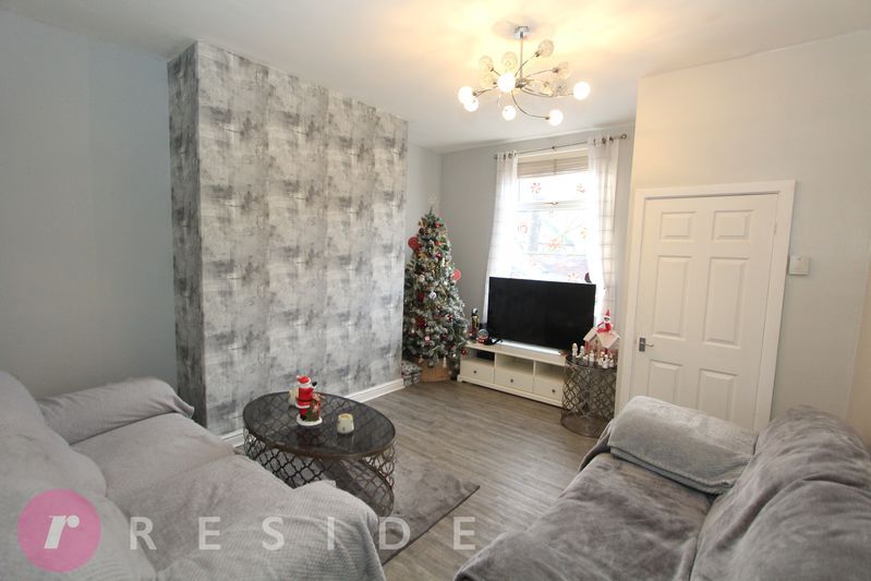 Property photo 2 of 13 Lounge