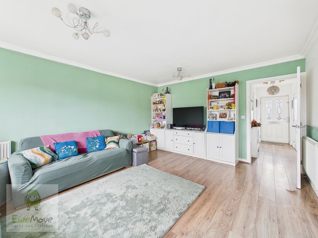 Property photo 2 of 18 Living Dining Room