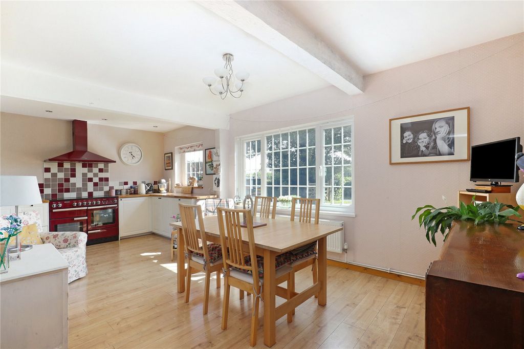 Property photo 3 of 30 Picture No. 32