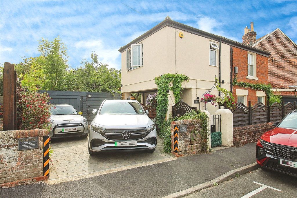 Property photo 2 of 26 Picture No. 07