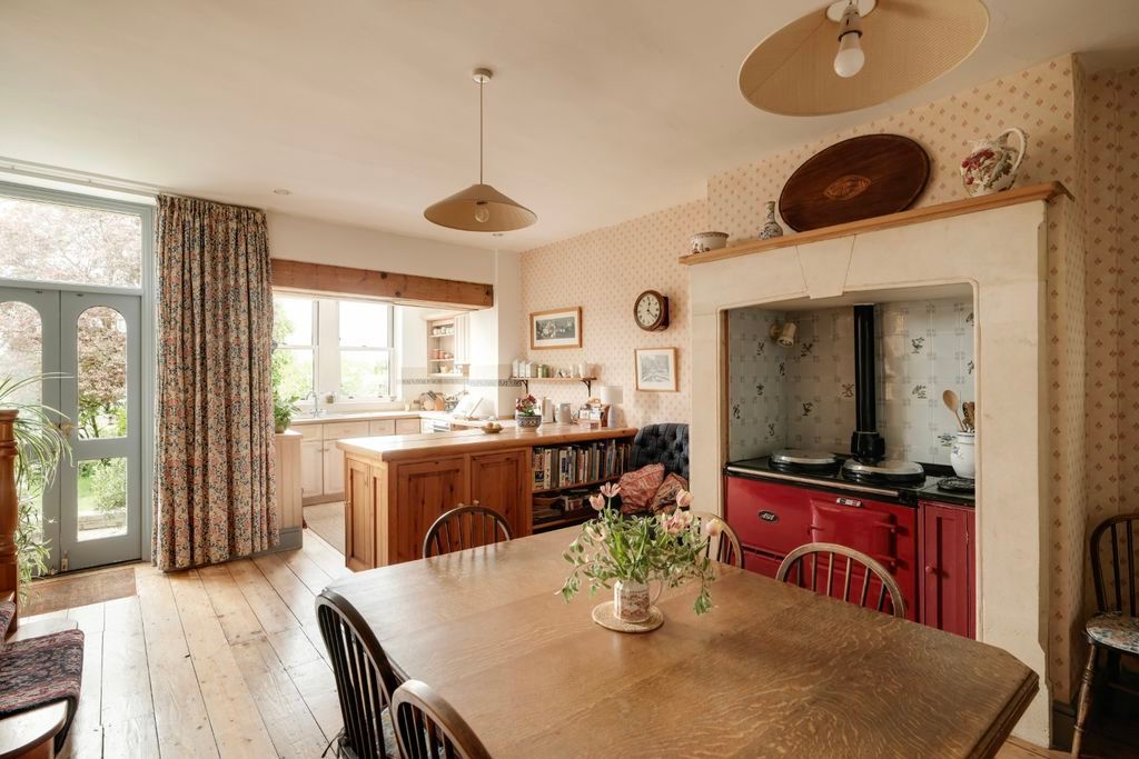 Additional image 8 of 7 bed semi-detached house for saleCotham Lawn Road, Cotham, Bristol BS6