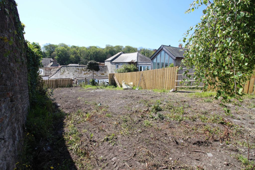 Property photo 2 of 5 Plot