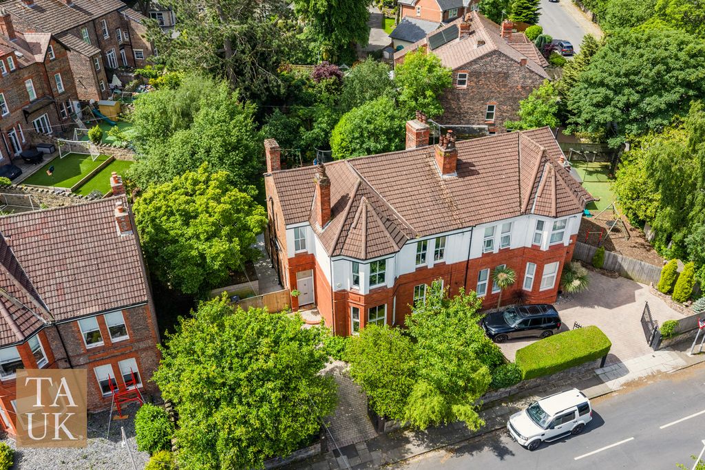 Property photo 1 of 44