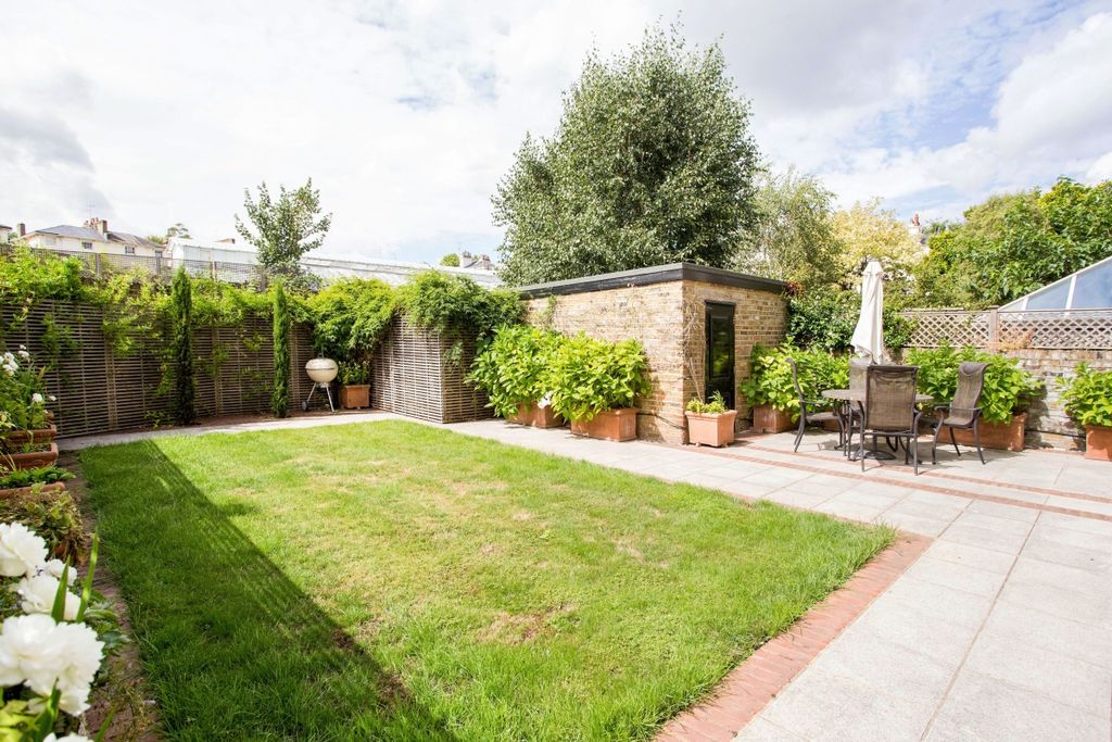 Property photo 3 of 26