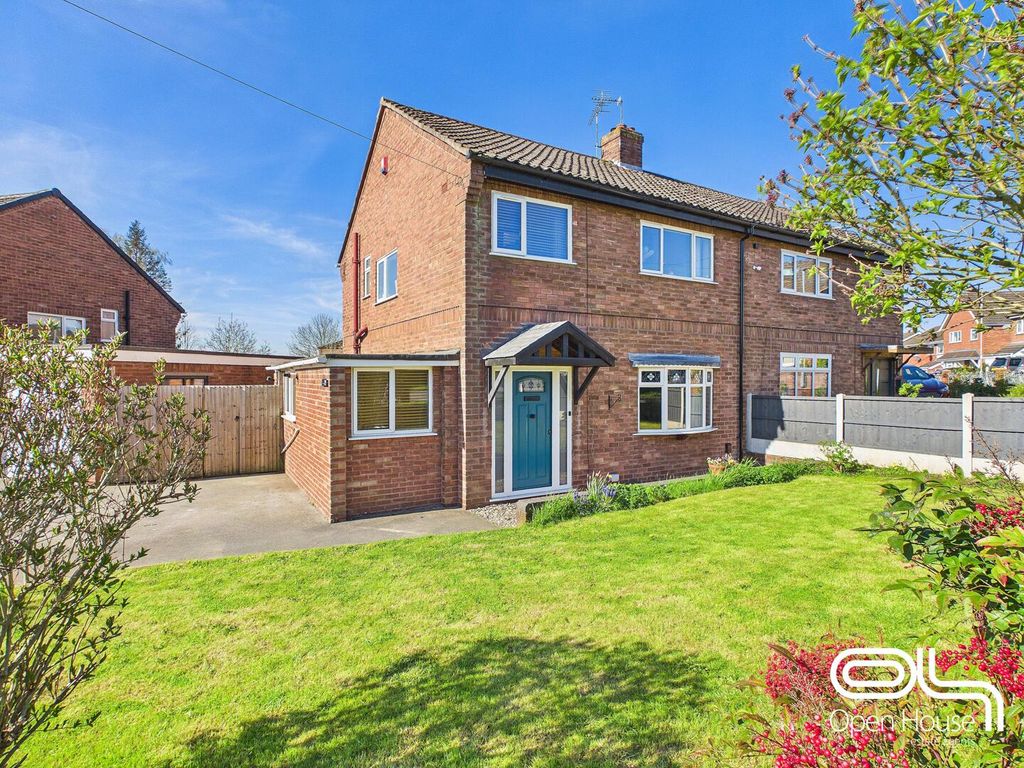 Property photo 1 of 20 Front (Exterior)