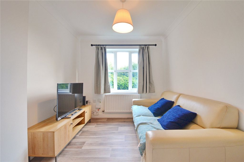 Property photo 2 of 17 Picture No. 05