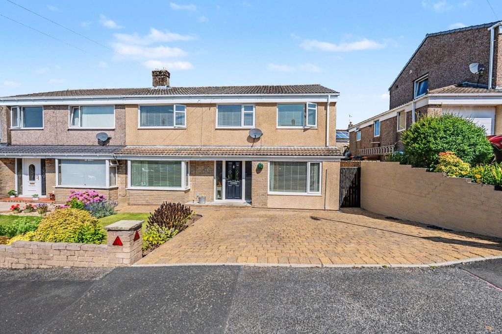 Property photo 1 of 30