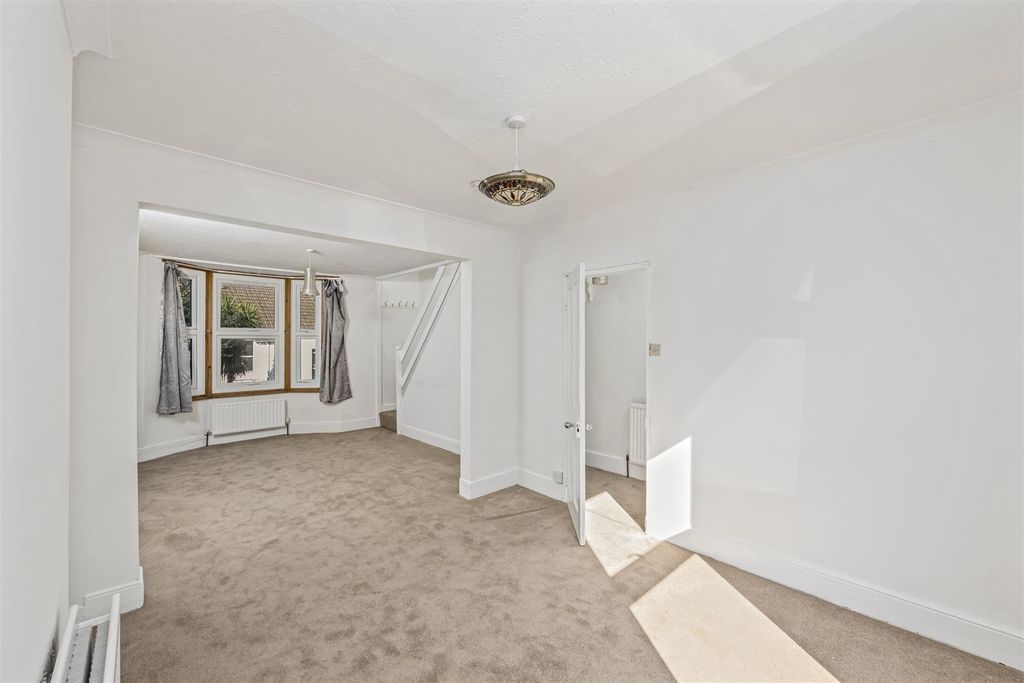 Property photo 3 of 16 Living Room