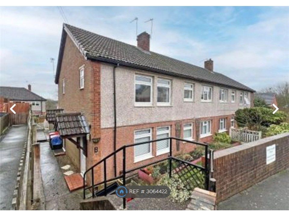 Property photo 2 of 11