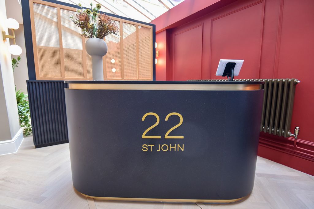 Property photo 3 of 34