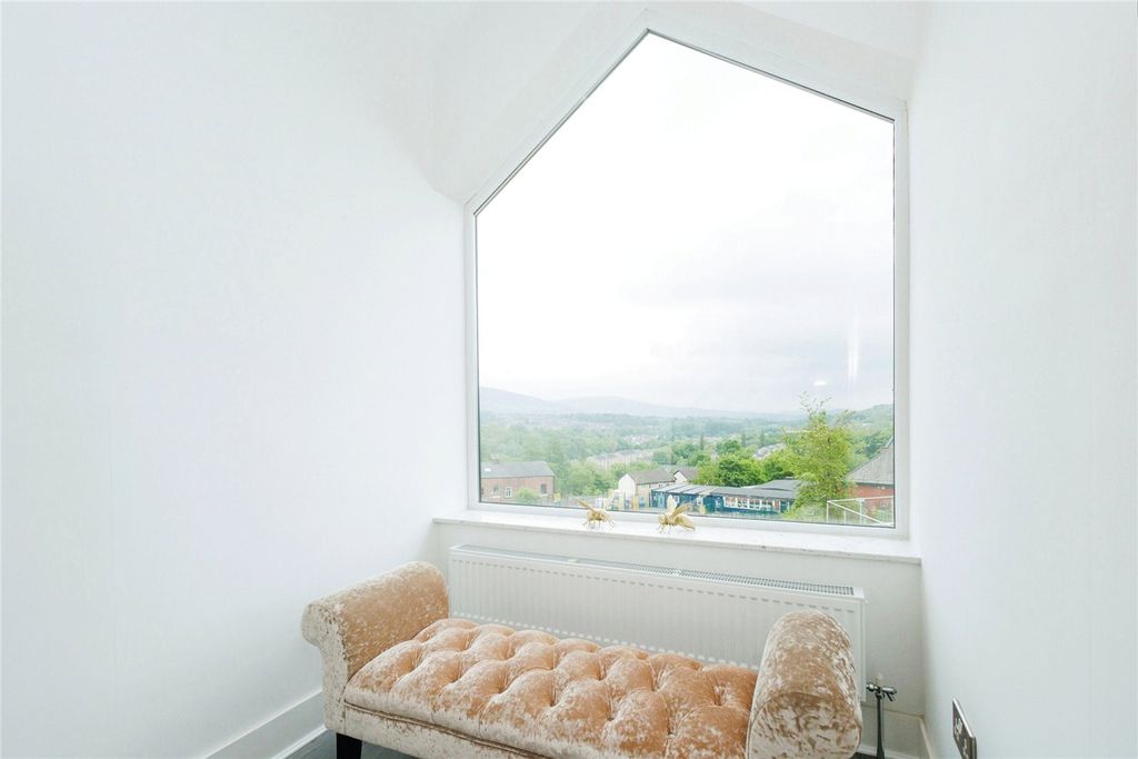 Property photo 3 of 26 Picture No. 19