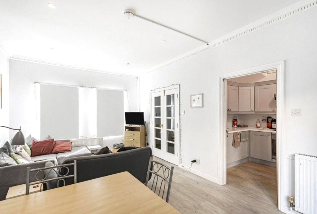 Property photo 3 of 14 Picture No. 02