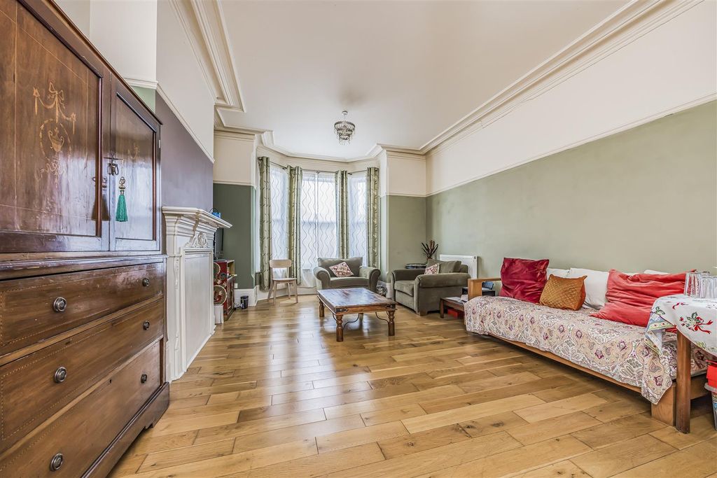Property photo 2 of 13 Marion Road, Southsea-Porticomarketing-Nexa-5.Jpg