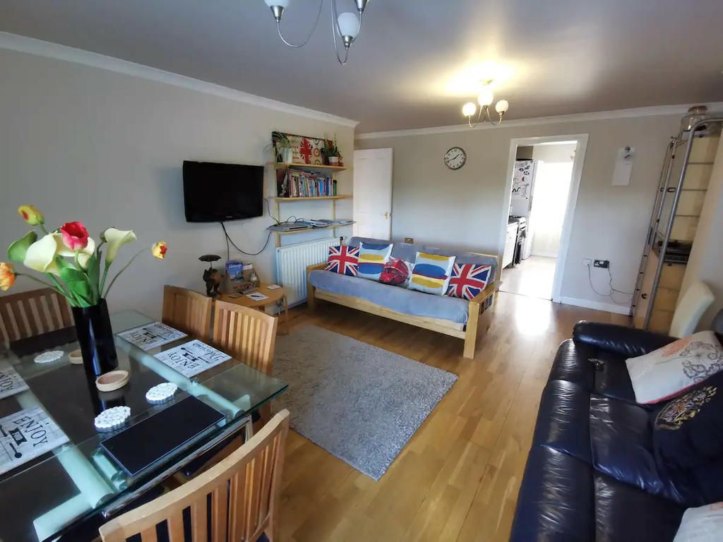 Property photo 3 of 24
