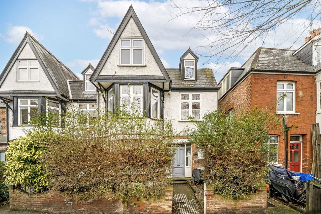 Property photo 1 of 9