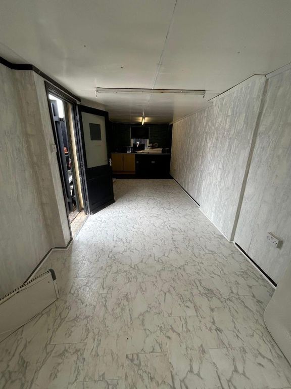 Property photo 3 of 7 Photo 3