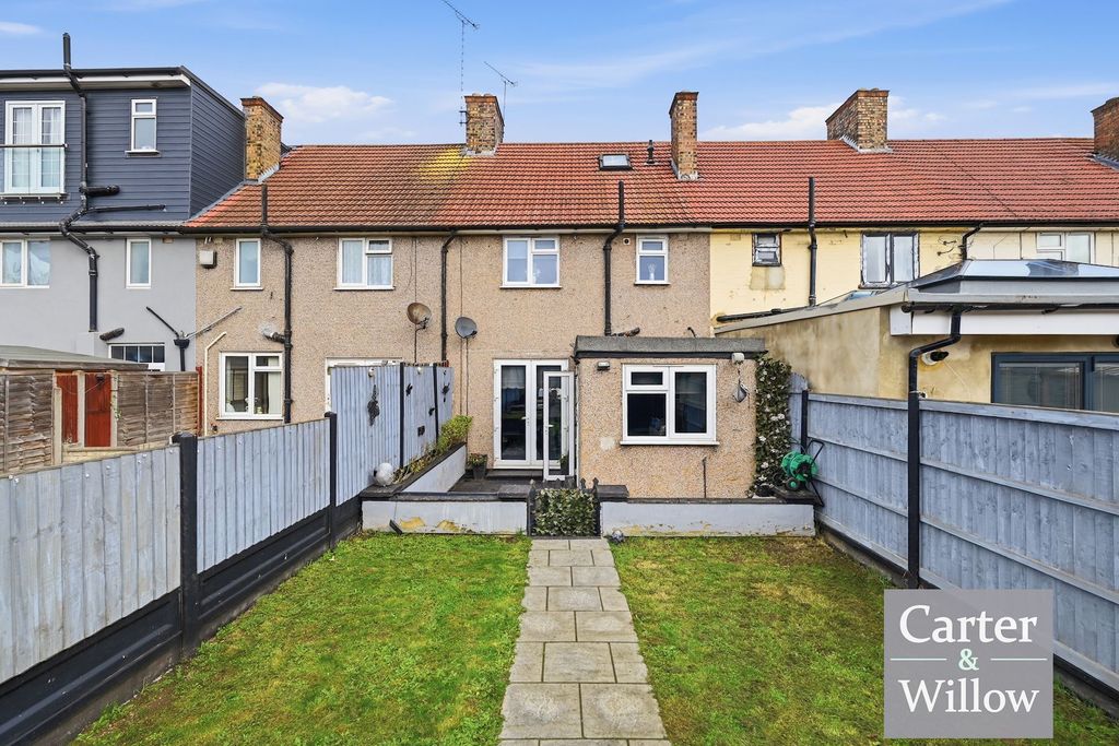 Property photo 2 of 15