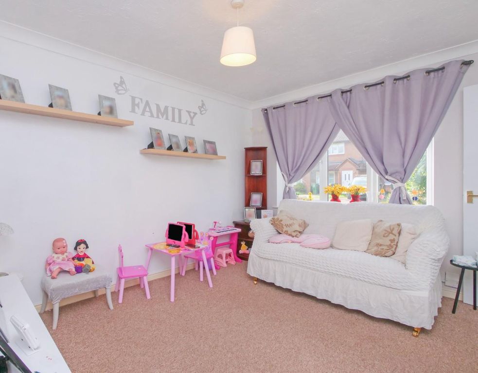 Property photo 3 of 13 Living Room