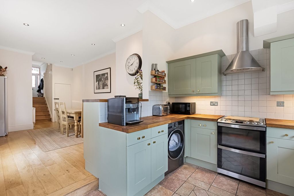 Property photo 3 of 23 Picture No. 23