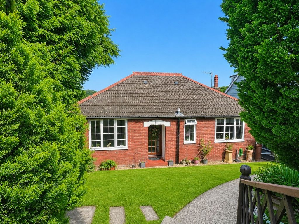 Property photo 3 of 19