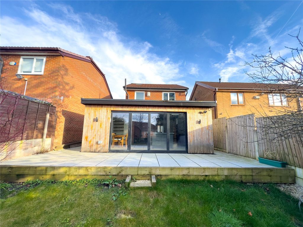 Property photo 3 of 33 Picture No. 52