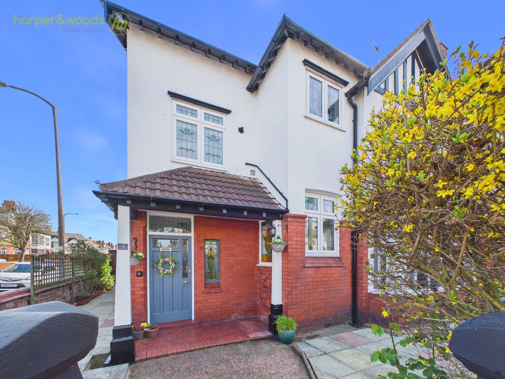 Property photo 3 of 39