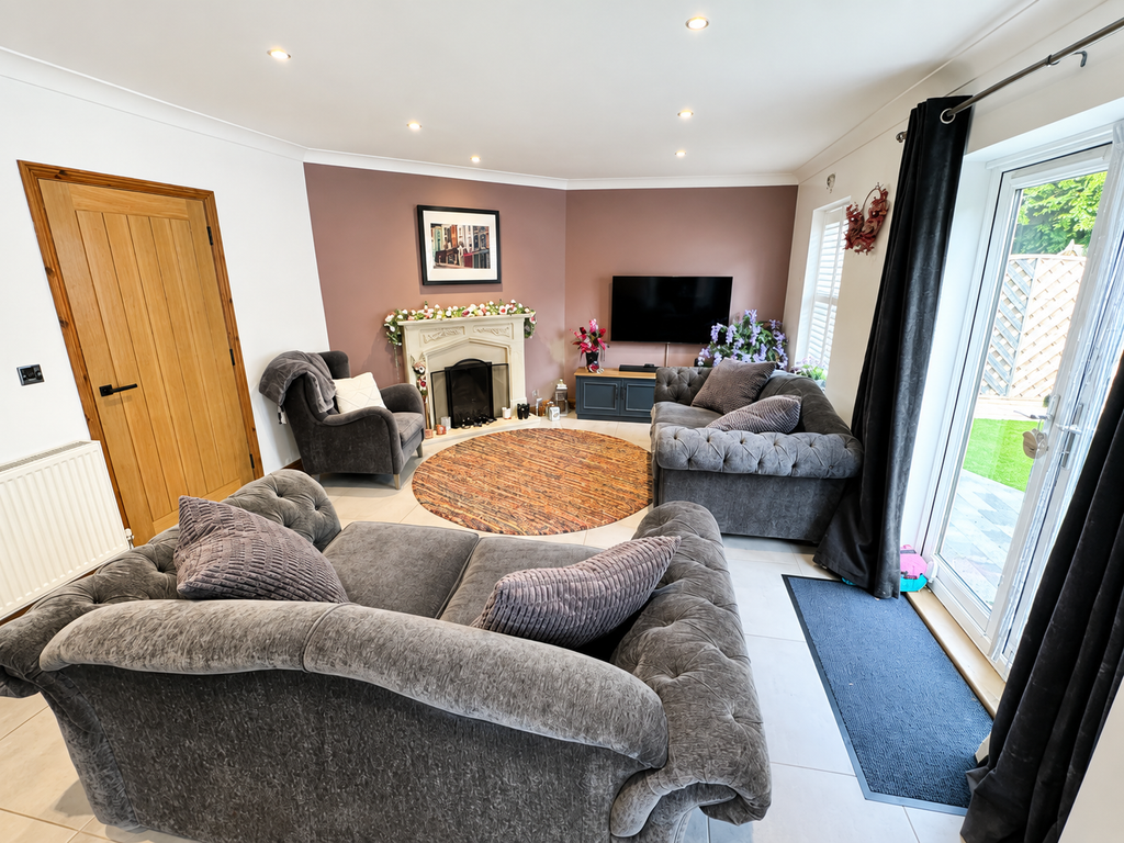 Property photo 2 of 26