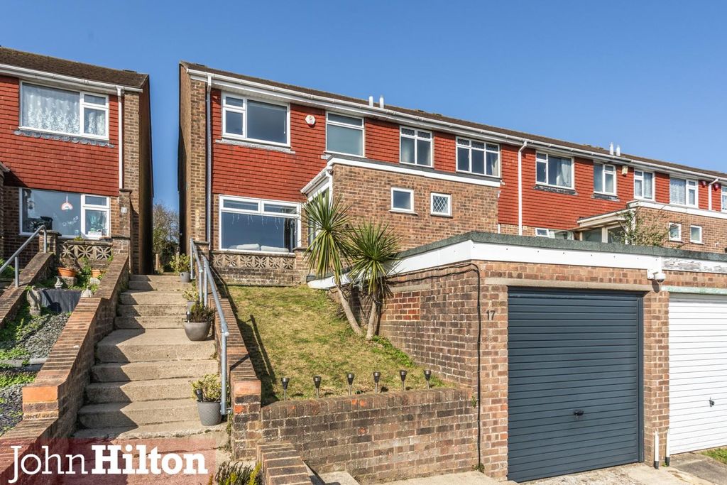 Property photo 1 of 20 Uplands Road-3.Jpg