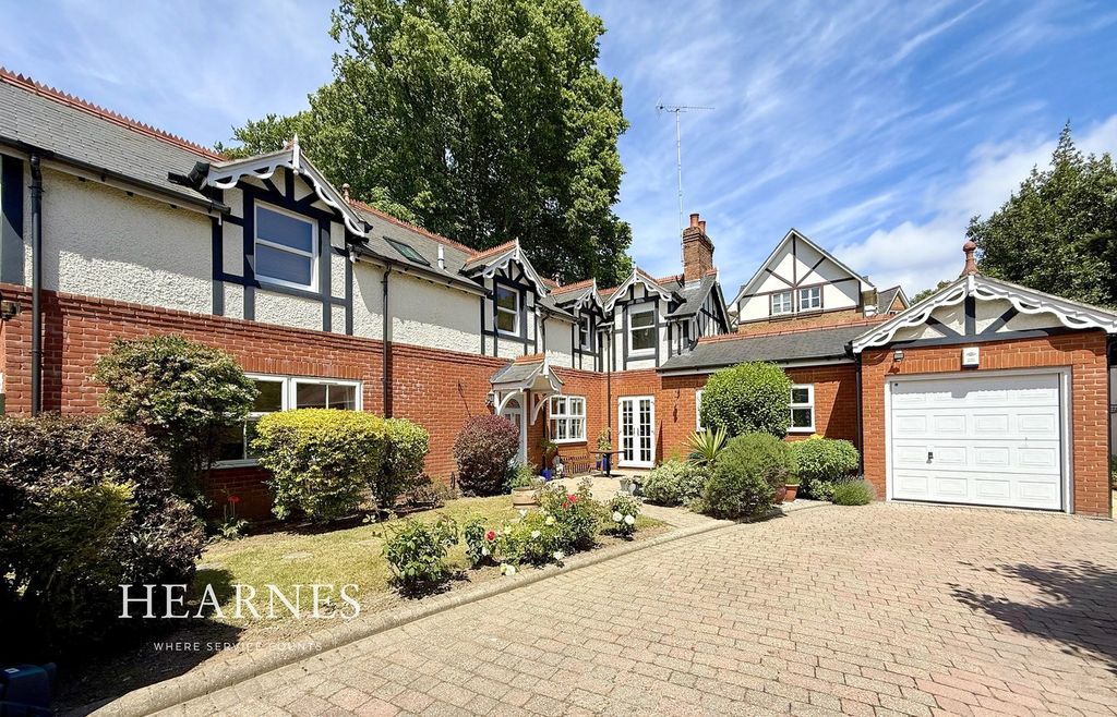 Property photo 1 of 27