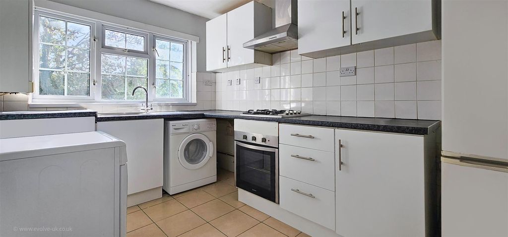 Property photo 2 of 8 Ha06023 (11).Jpg