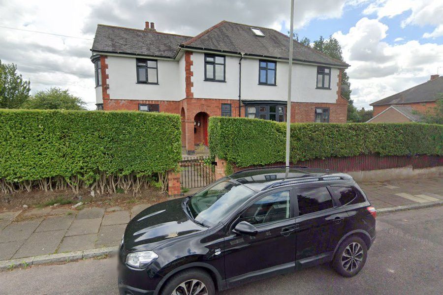 Property photo 1 of 18