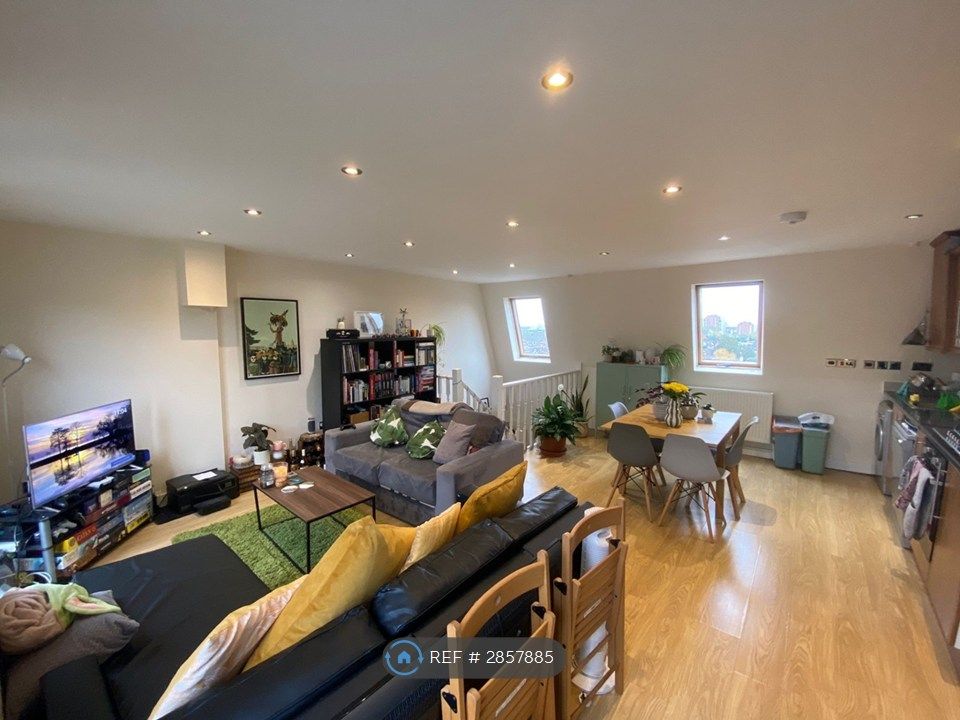 Property photo 3 of 13