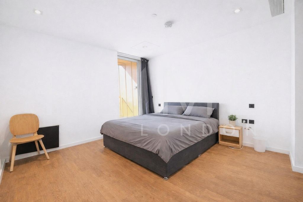 Property photo 3 of 13 Fp14.Jpg