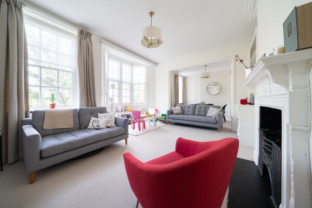 Property photo 1 of 14 Reception Room / Dining Room View 1