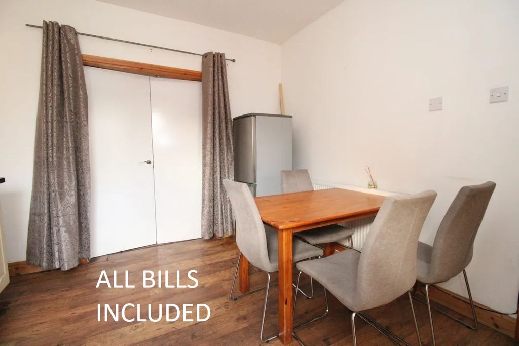 Property photo 1 of 6 c7Ae522790272dab6B207E59d1Acd9c9290A3829111