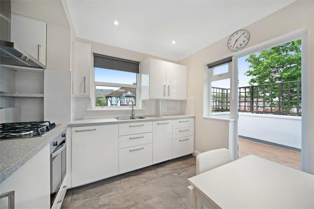 Property photo 1 of 7 2