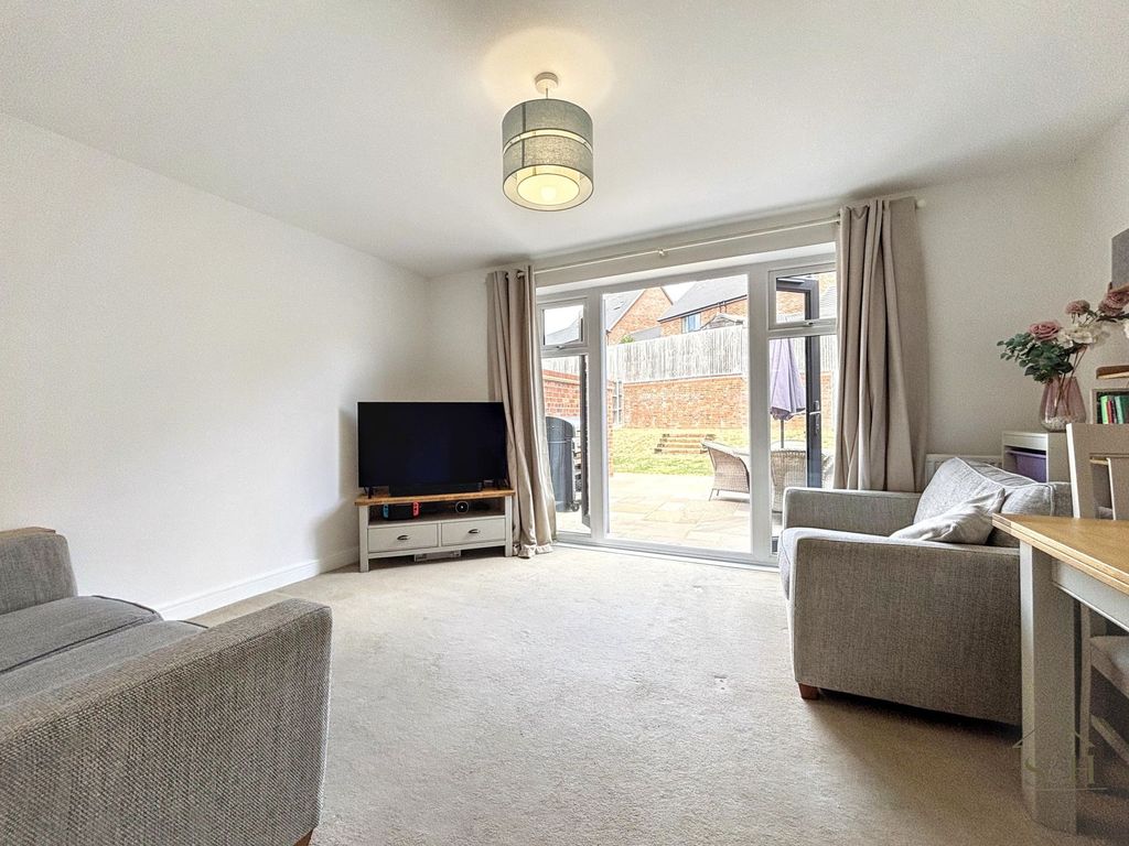 Property photo 2 of 14