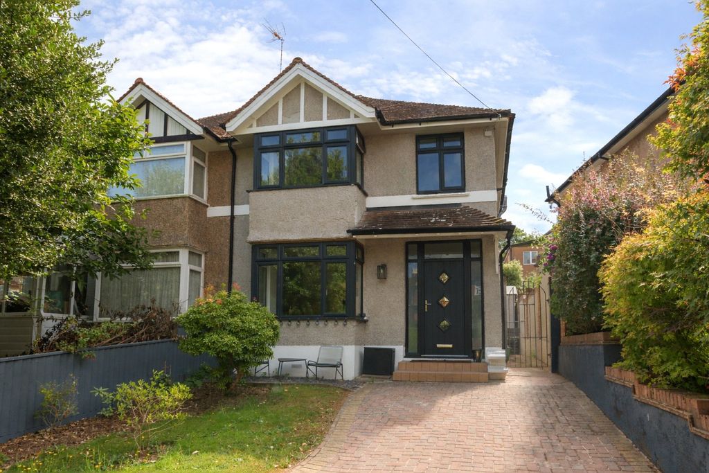 Property photo 1 of 16 Picture No. 24