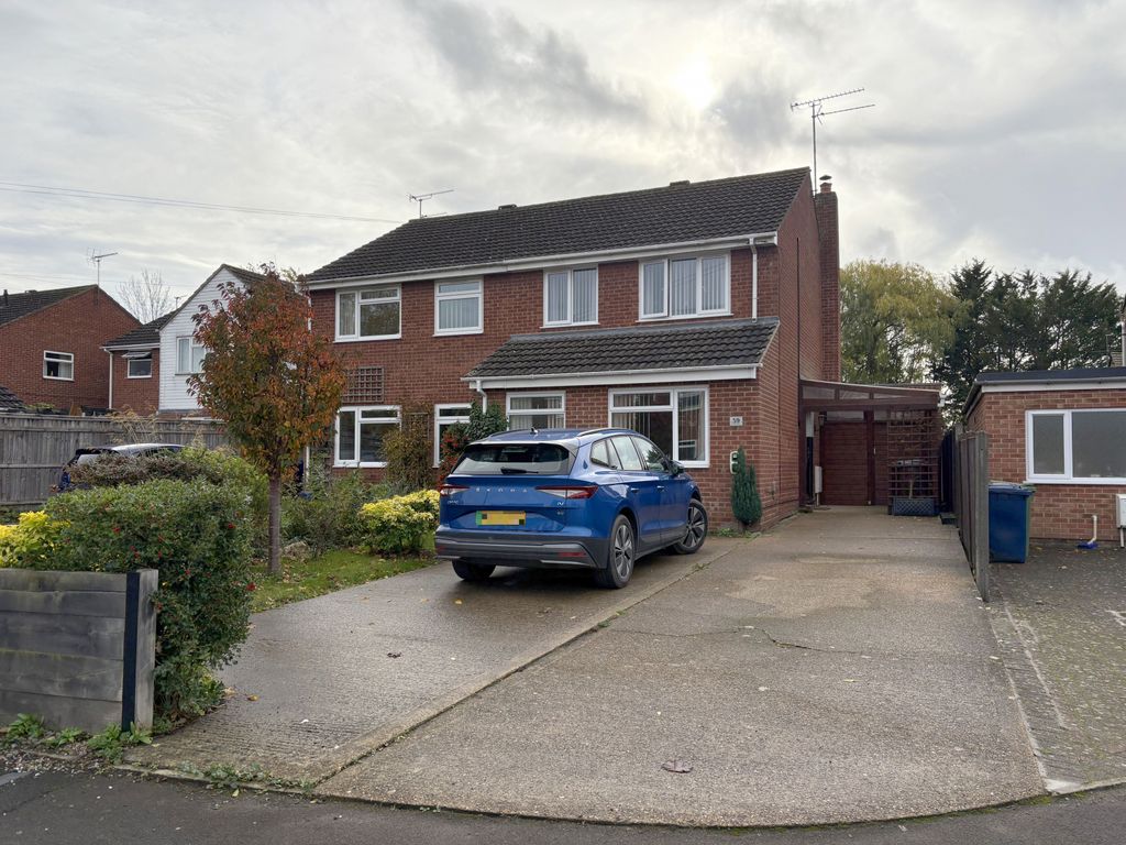 Property photo 1 of 24 2 Bedroom Semi Detached House For Sale