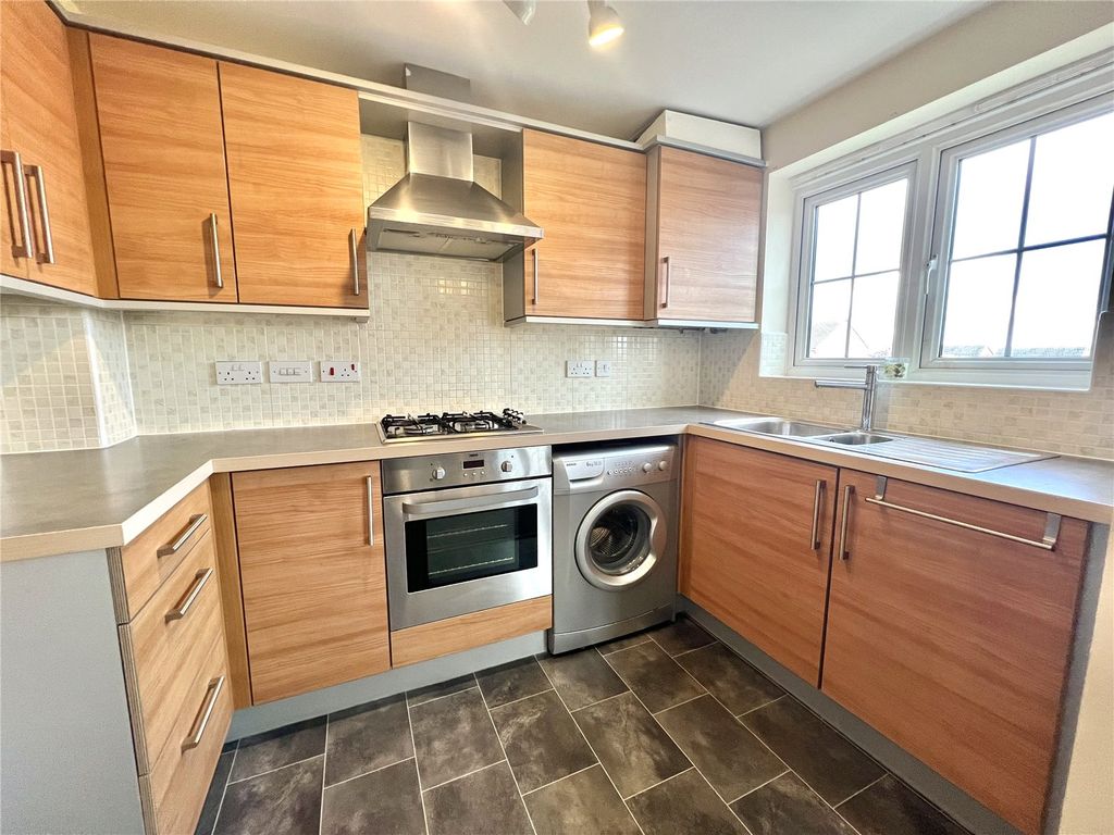 Property photo 2 of 12 Picture No. 08