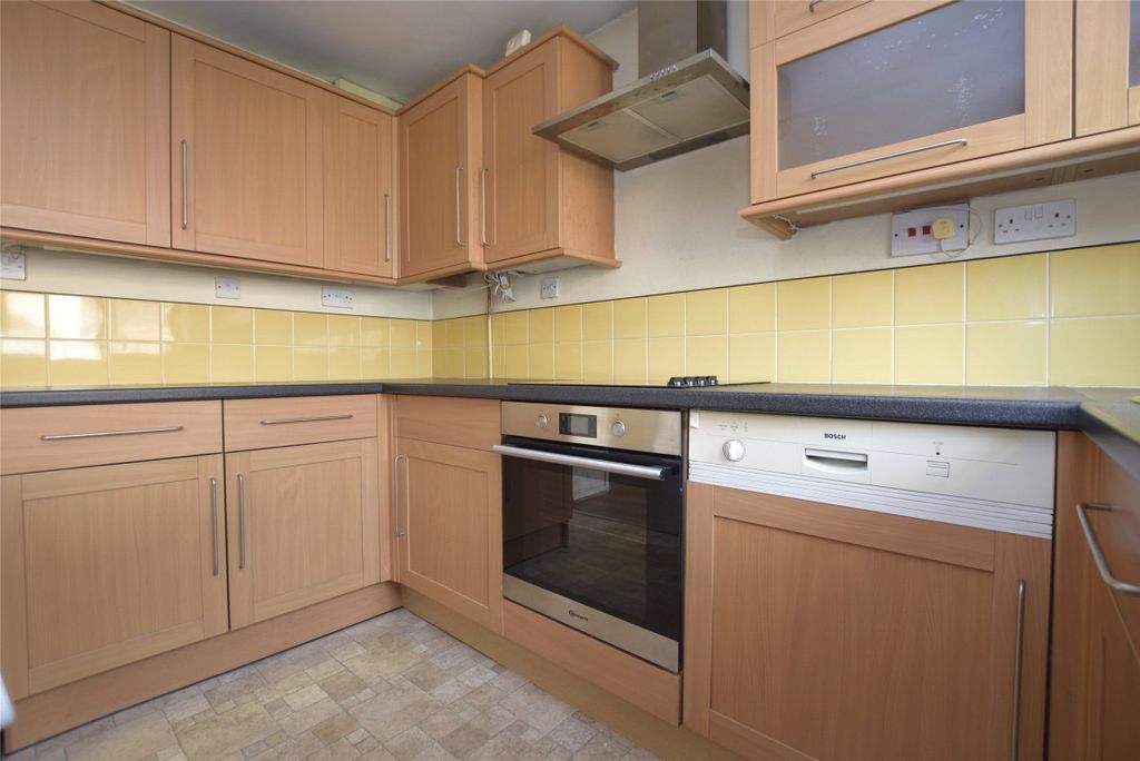 Property photo 2 of 12 Kitchen