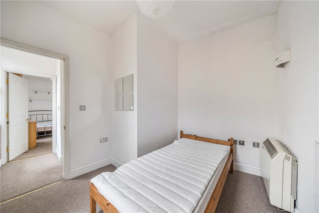 Property photo 3 of 10 Picture No. 08