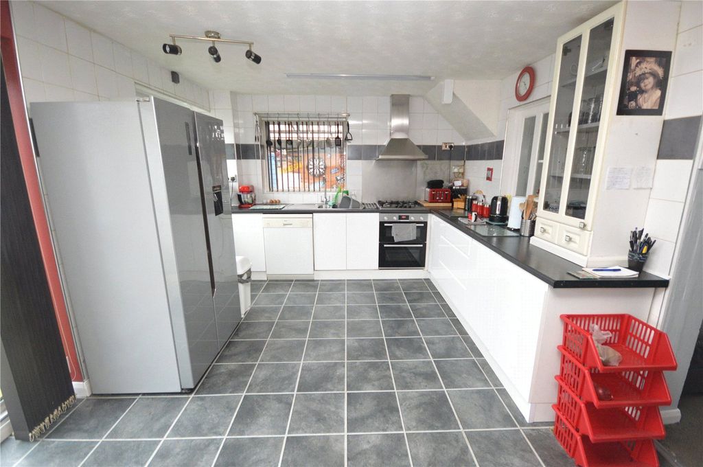 Property photo 3 of 12 Picture No. 03