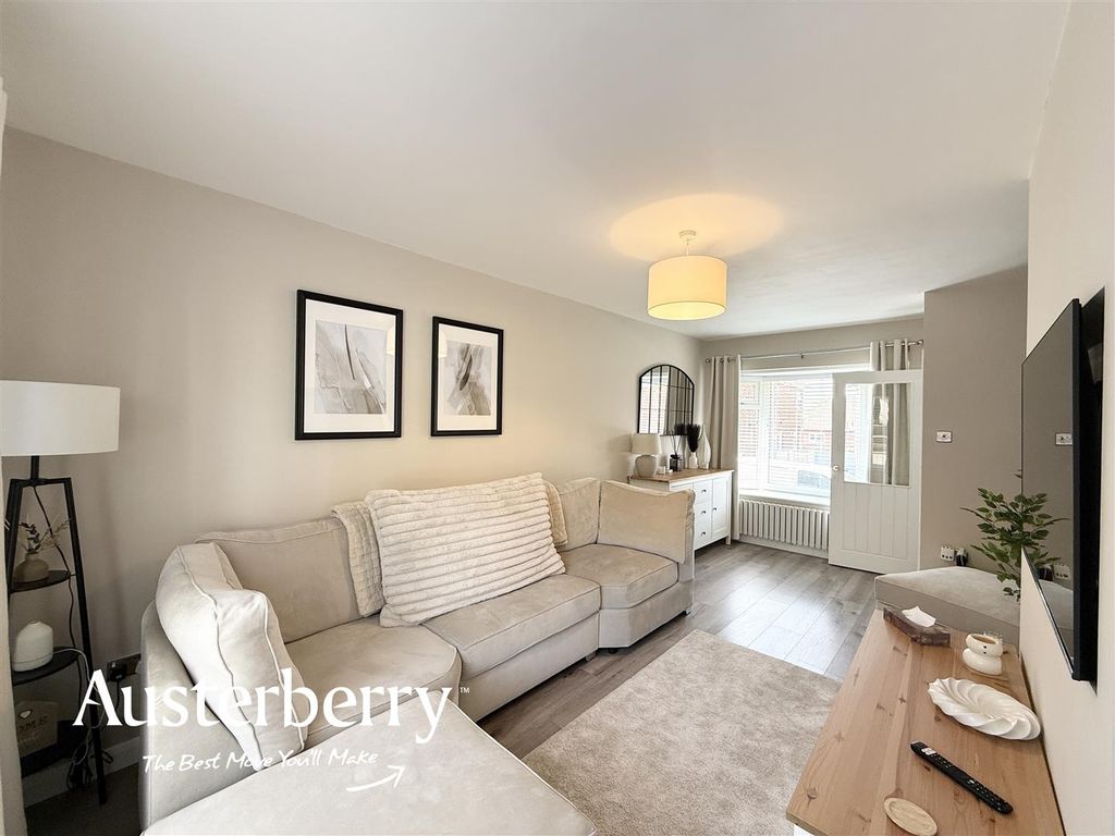 Property photo 3 of 14 Img_5856.Jpg