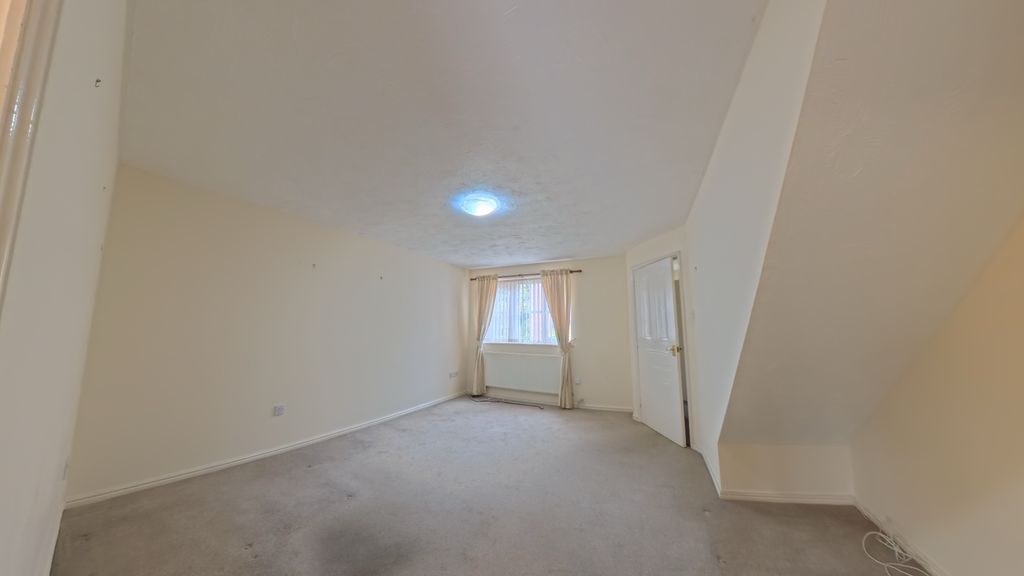 Property photo 3 of 12 Lounge (View 2)