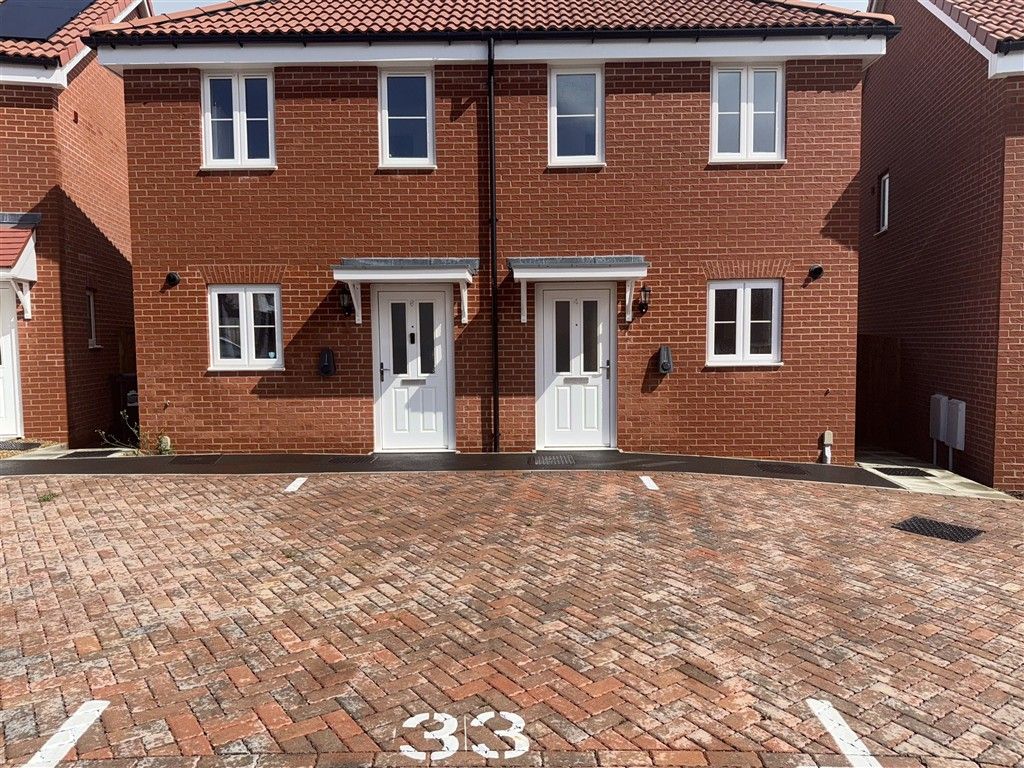 Property photo 1 of 11 Front External